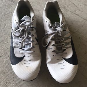 Mens Track and field shoes with spikes sz 9